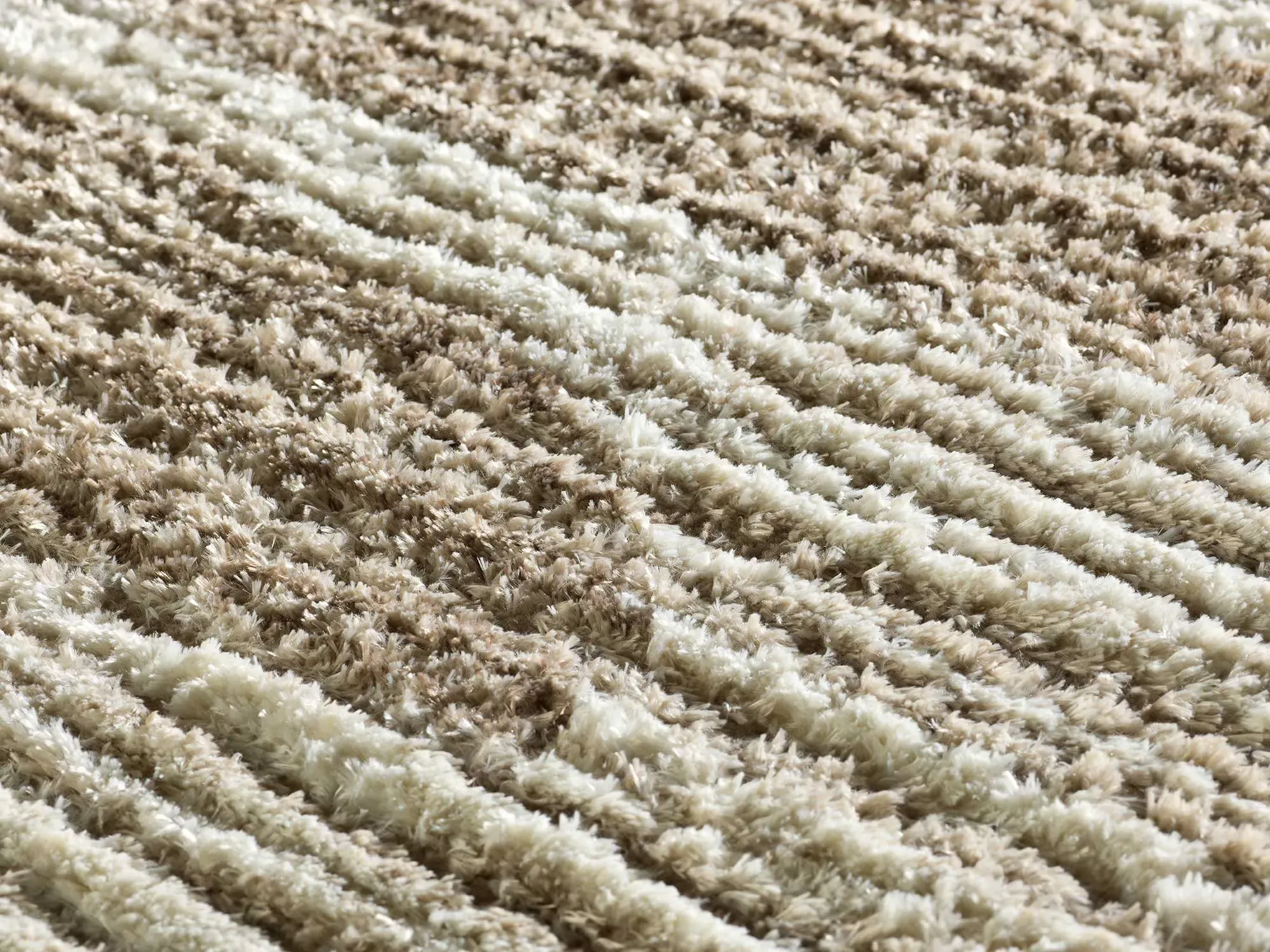 Illustration numéro 3 du produit Tapis à relief shaggy beige 140x200 cm