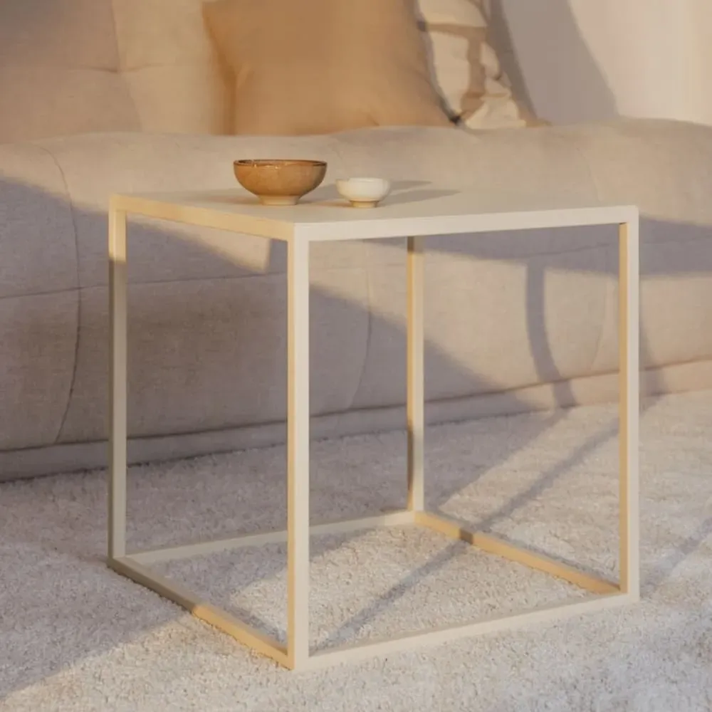Illustration numéro 3 du produit Table d'appoint en acier beige, 40x40x40 cm