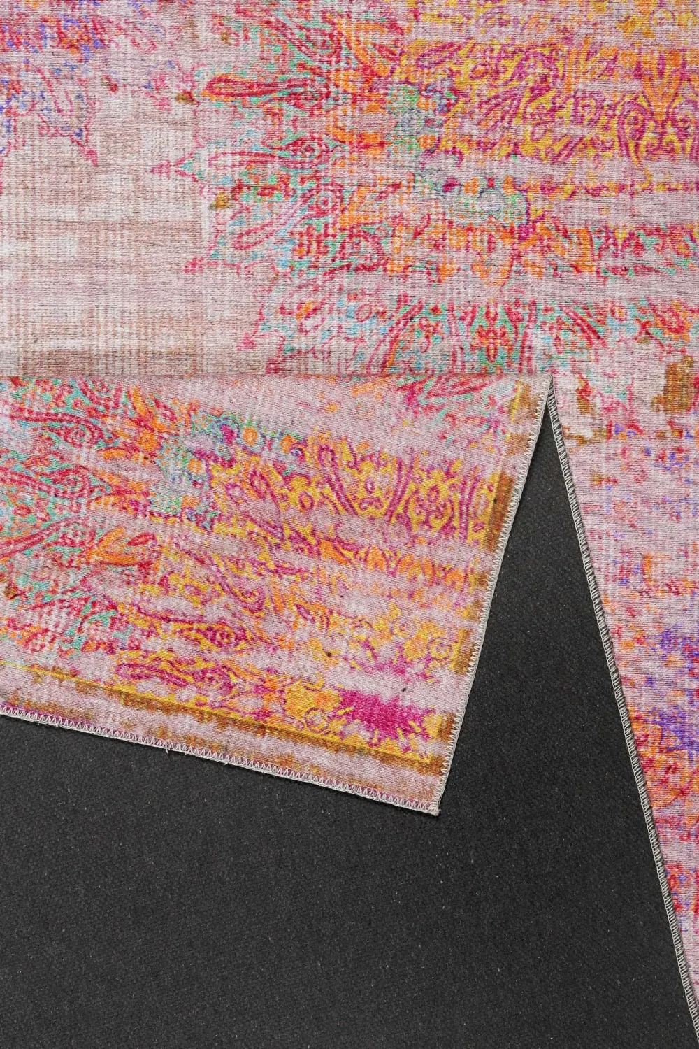 Illustration numéro 3 du produit Tapis motif retro vintage rose pastel 130x190