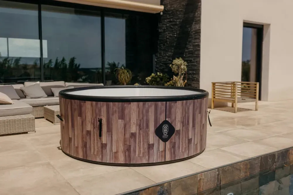 Illustration numéro 3 du produit Piscine hors sol gonflable imitation bois 180cm