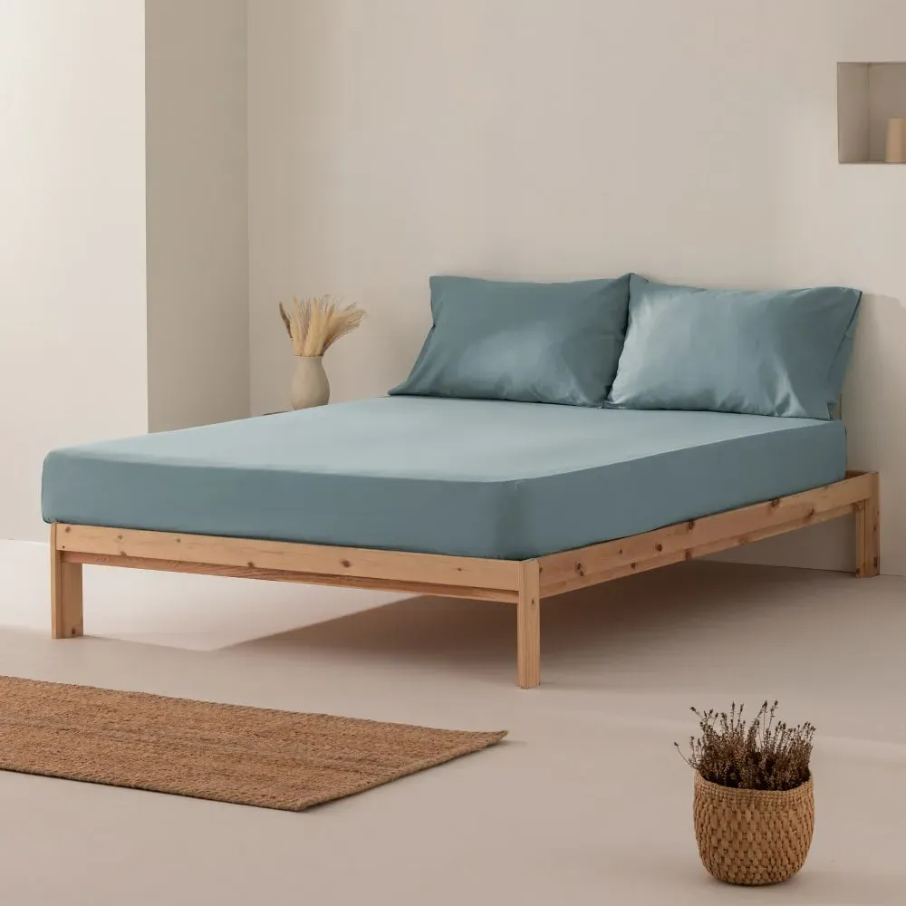 Illustration numéro 3 du produit Drap-housse en 100% coton bleu 135x200x30 cm