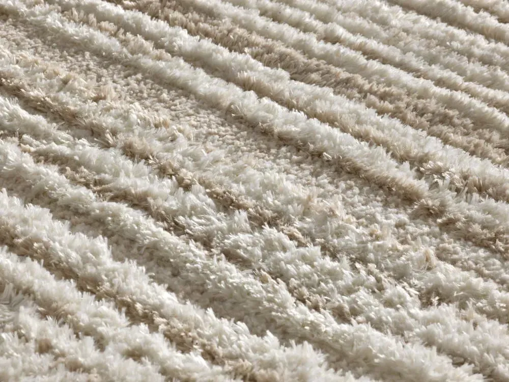 Illustration numéro 3 du produit Tapis à relief shaggy beige 120x170 cm