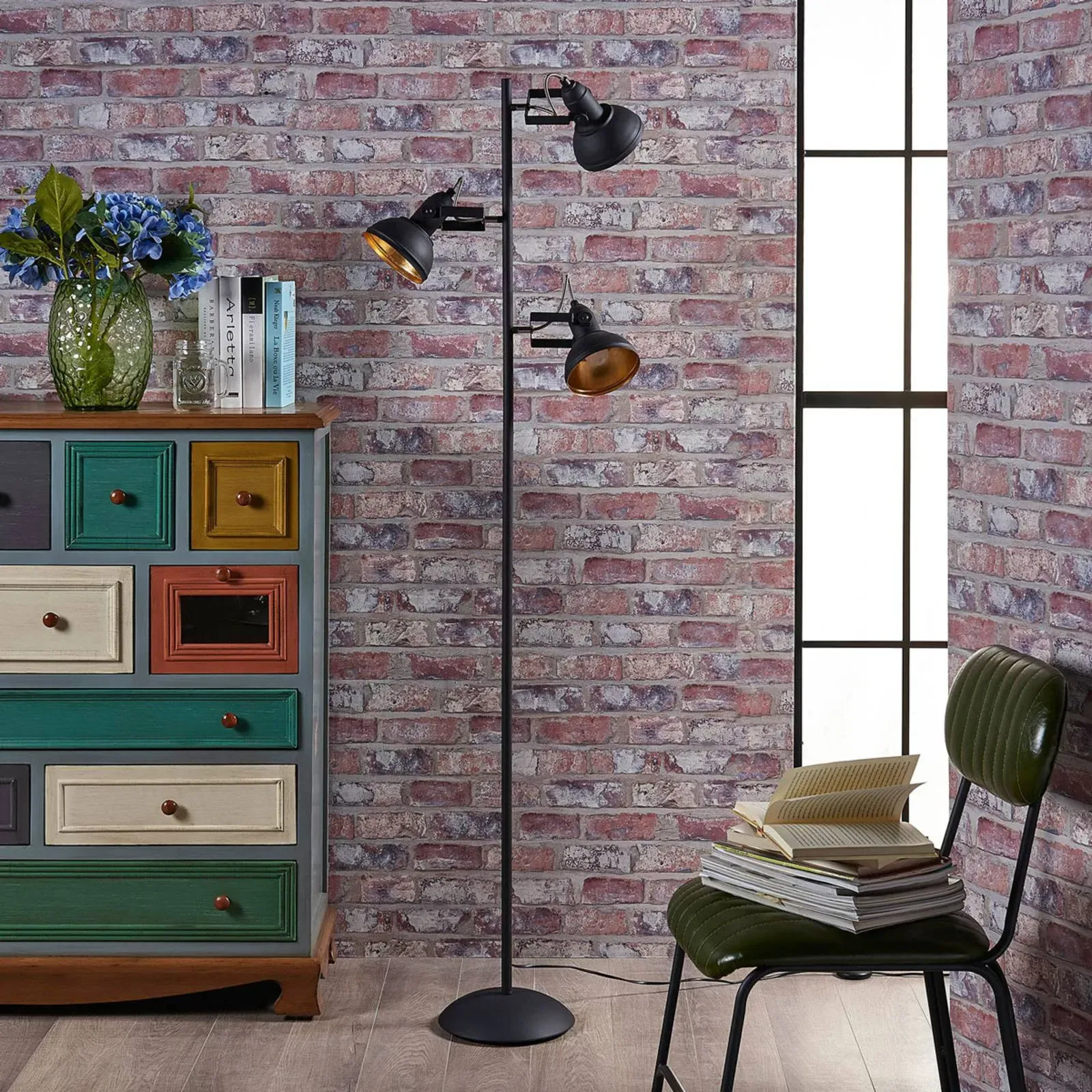 Illustration numéro 3 du produit Lampadaire en Métal Noir