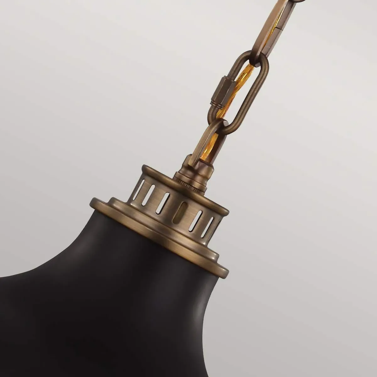 Illustration numéro 3 du produit Suspension en métal  et verre laiton antique foncé/noir mat
