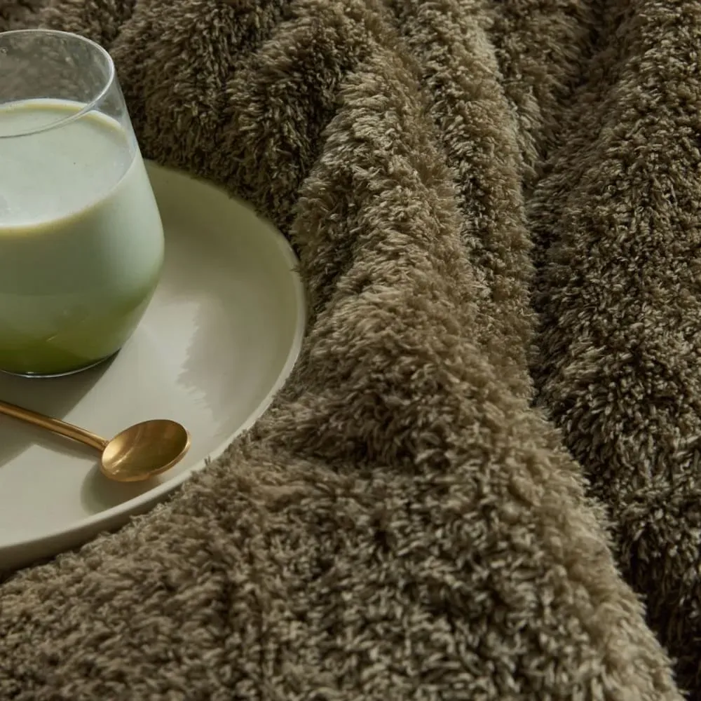 Illustration numéro 3 du produit Plaid polaire uni  130x180cm