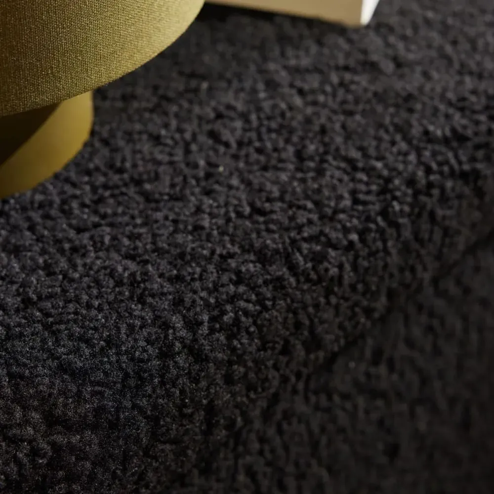 Illustration numéro 3 du produit Banc coffre en tissu bouclette  76x38 cm