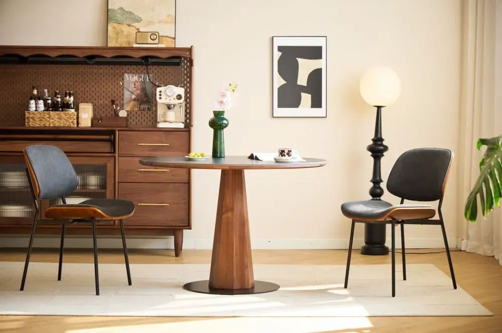 Illustration numéro 3 du produit Lot de 2 chaises industrielles en métal et simili noir