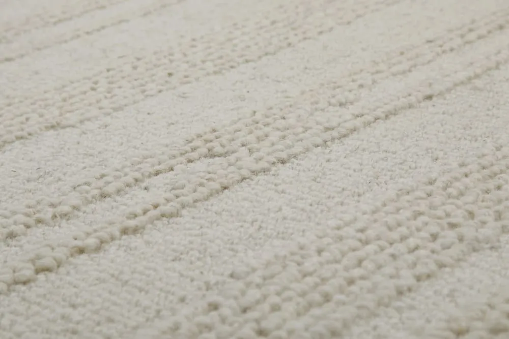 Illustration numéro 3 du produit Tapis  tufté main crème 140x200