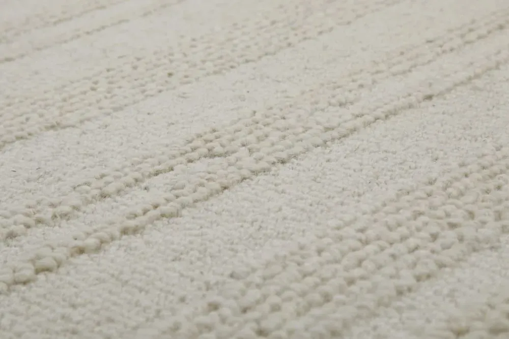 Illustration numéro 3 du produit Tapis  tufté main crème 40x60