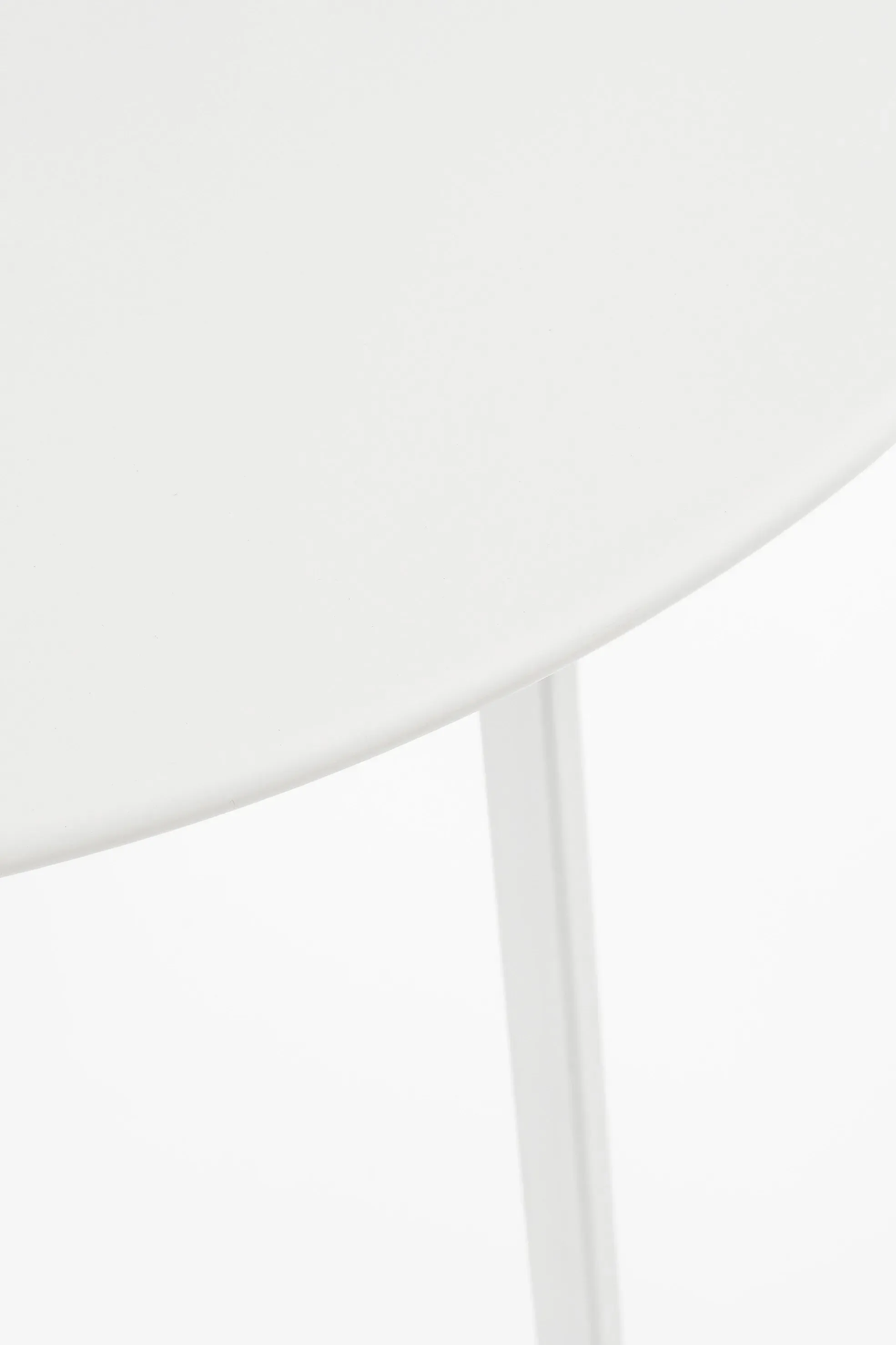 Illustration numéro 3 du produit Table d'appoint d'extérieur en métal blanc H58