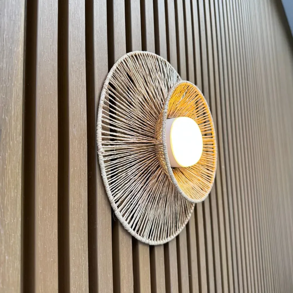 Illustration numéro 3 du produit Applique murale sans fil Rotin Beige D30CM