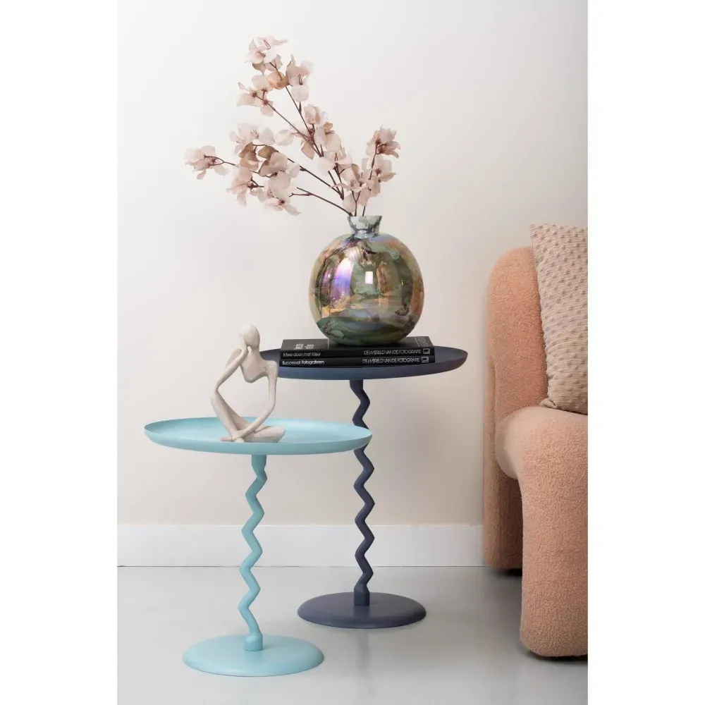 Illustration numéro 3 du produit Table d'appoint fer bleu tendre Ø40cm