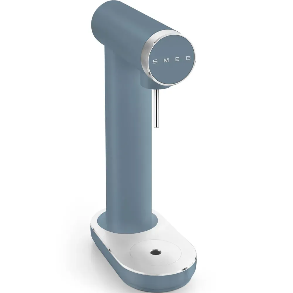 Illustration numéro 3 du produit Machine à eau gazeuse Bleu Orage Mat Smeg