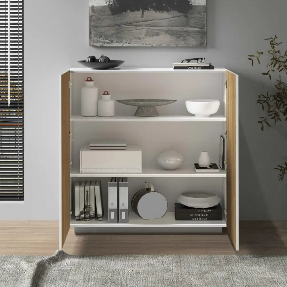 Illustration numéro 3 du produit Buffet 2 portes 120 cm effet bois cannelé blanc mat et bois clair