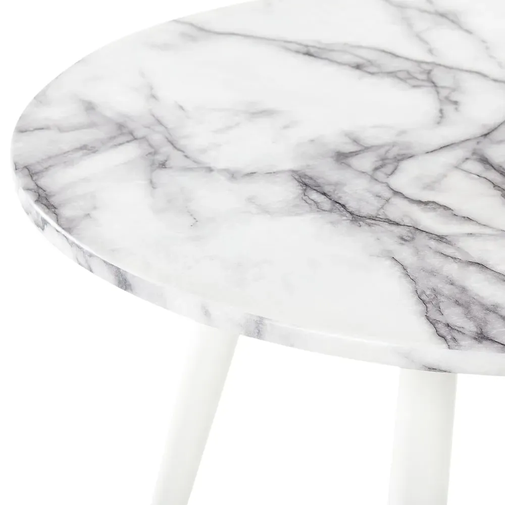 Illustration numéro 3 du produit Table de salle à manger en 4 personnes L80