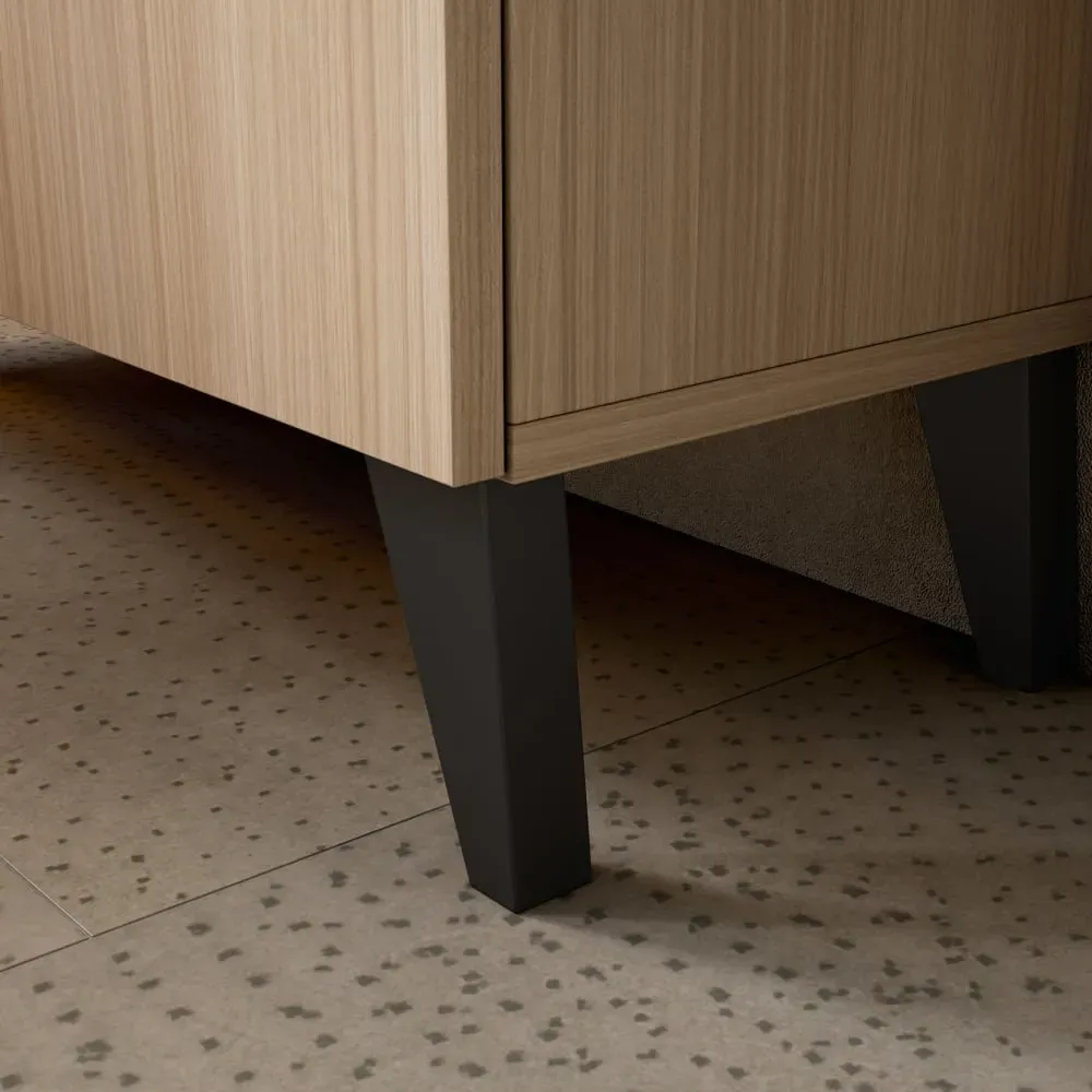 Illustration numéro 3 du produit Meuble à chaussures en mélamine noyer clair pieds graphite 109x90x27cm