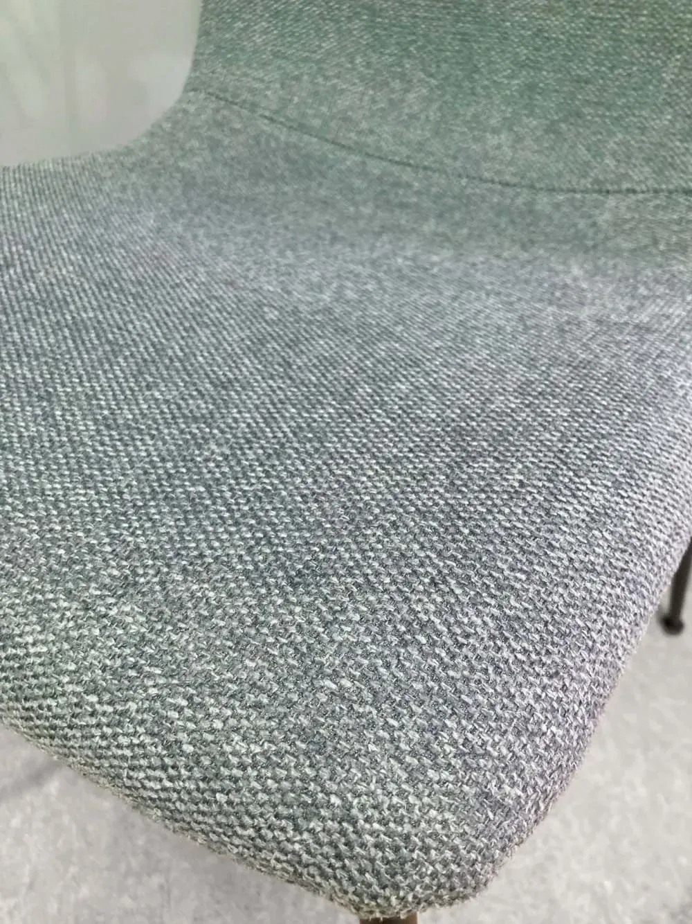 Illustration numéro 3 du produit Lot de 2 chaises en tissu et métal gris verdâtre 82×43×57 cm