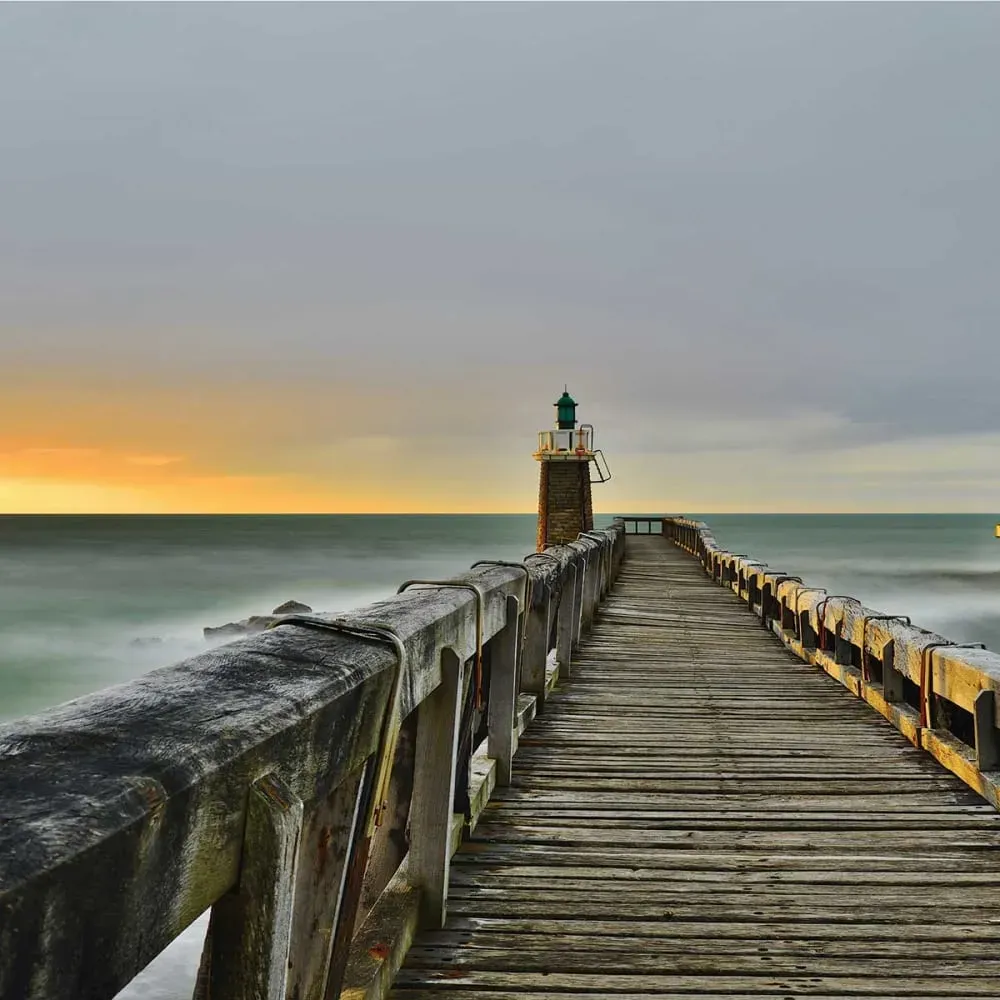 Illustration numéro 3 du produit Tableau Capbreton glassy sous estacade imprimé sur toile 90x60 cm
