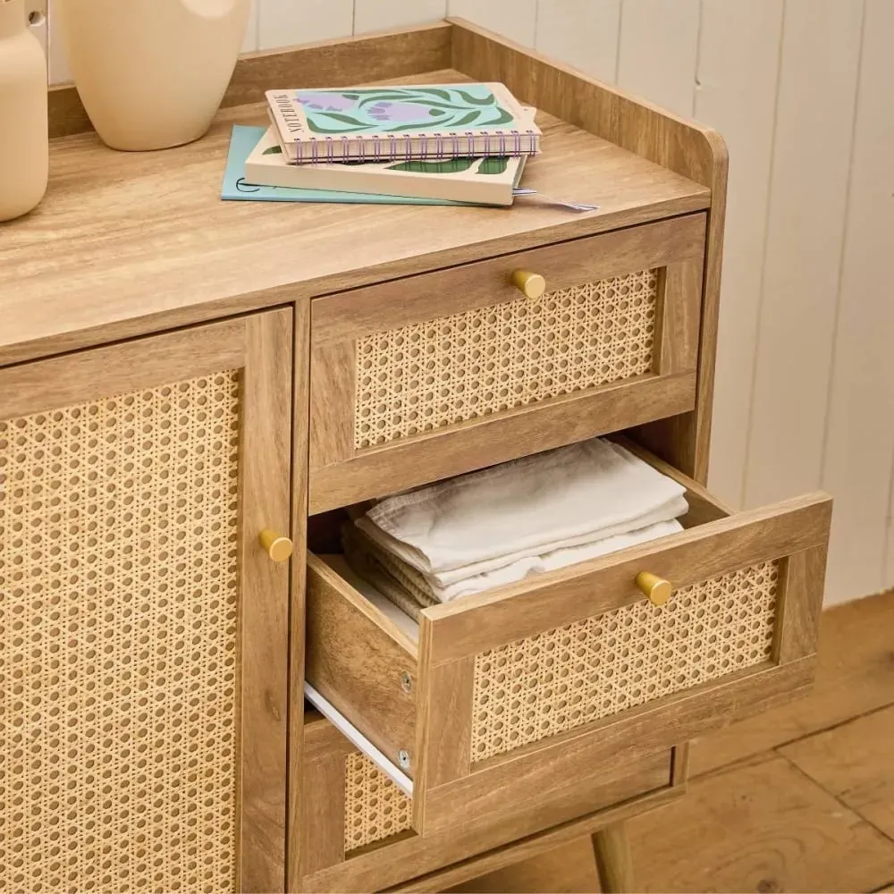 Illustration numéro 3 du produit Commode 1 porte 3 tiroirs avec façades rotin et pieds en bois L80 cm