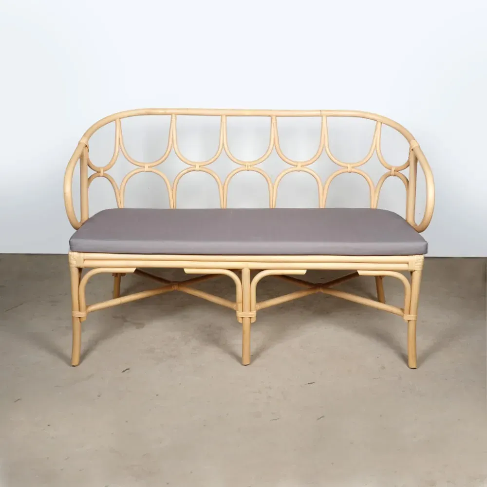 Illustration numéro 3 du produit Banc en rotin