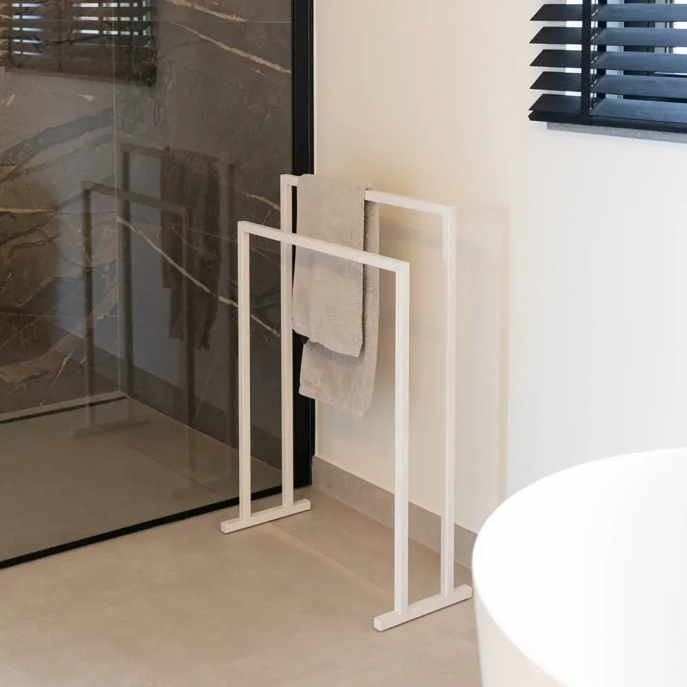 Illustration numéro 3 du produit Porte-serviette en métal blanc, H 82 cm