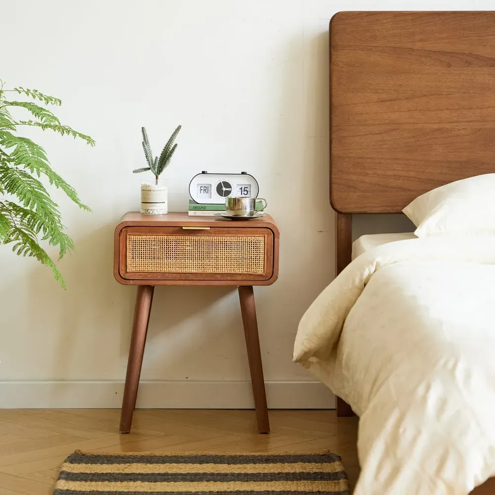 Illustration numéro 3 du produit Table de chevet 1 tiroir en rotin et bois de noyer