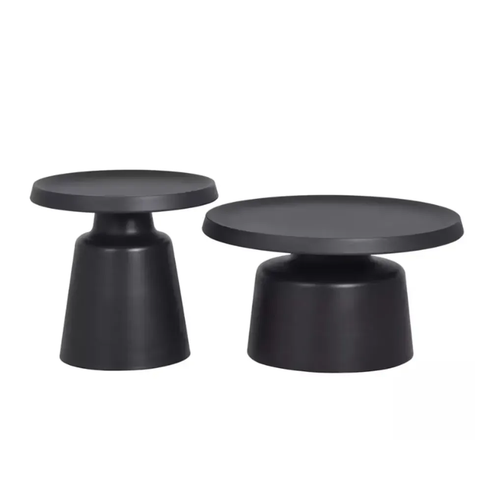 Illustration numéro 3 du produit Deux tables basses rondes en métal noir mat design 70x70x39cm
