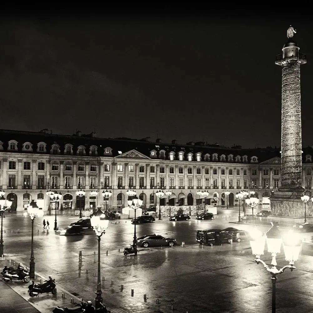 Illustration numéro 3 du produit Tableau paris place vendôme toile imprimée 120x80 cm