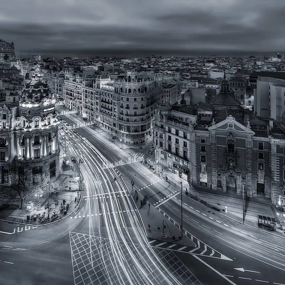 Illustration numéro 3 du produit Tableau madrid city lights toile imprimée 120x80 cm