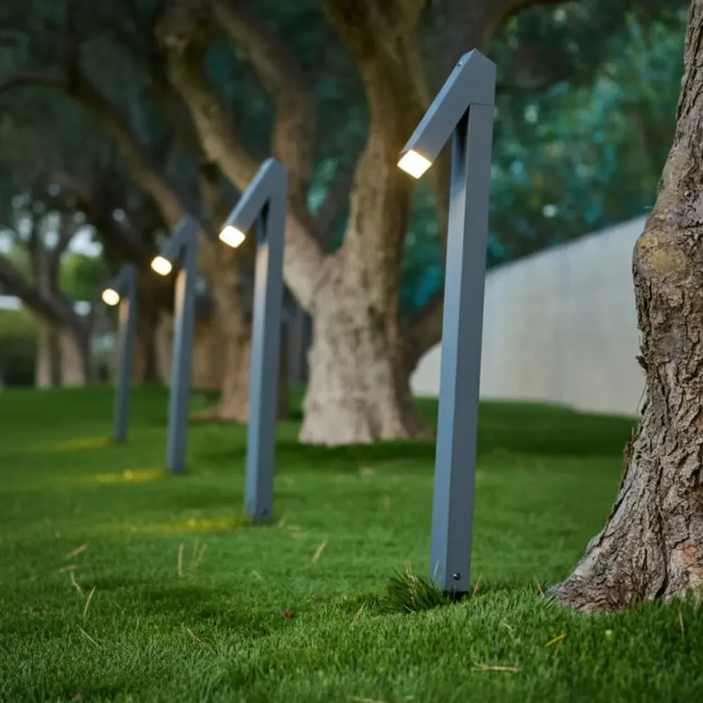 Illustration numéro 3 du produit Potelet solaire Plastique Noir H56CM