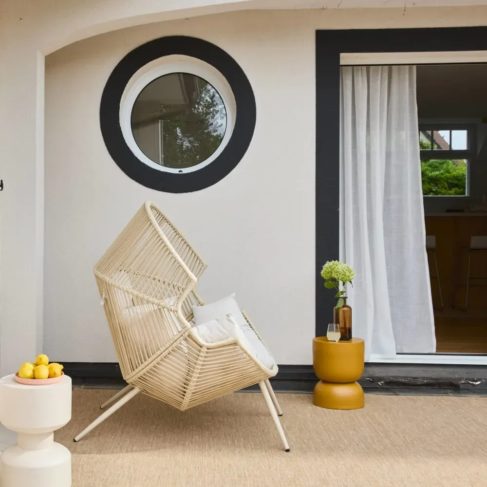 Illustration numéro 3 du produit Fauteuil oeuf de jardin acier et résine beige