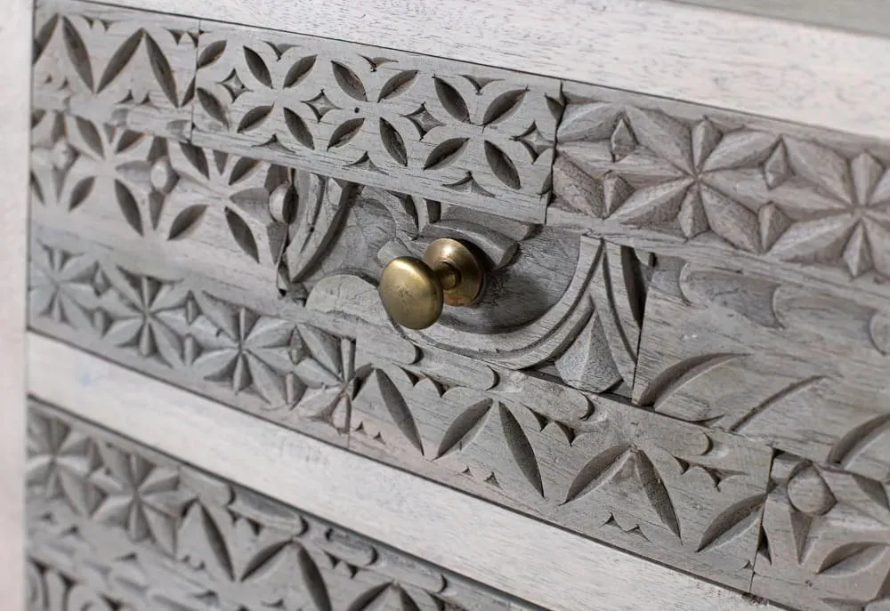 Illustration numéro 3 du produit Table de chevet à deux tiroirs en bois de manguier