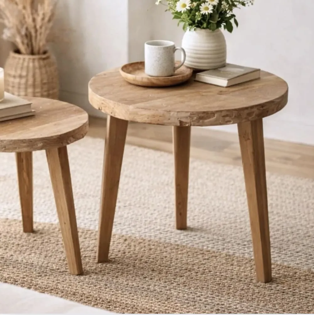 Illustration numéro 3 du produit Lot de deux table en teck