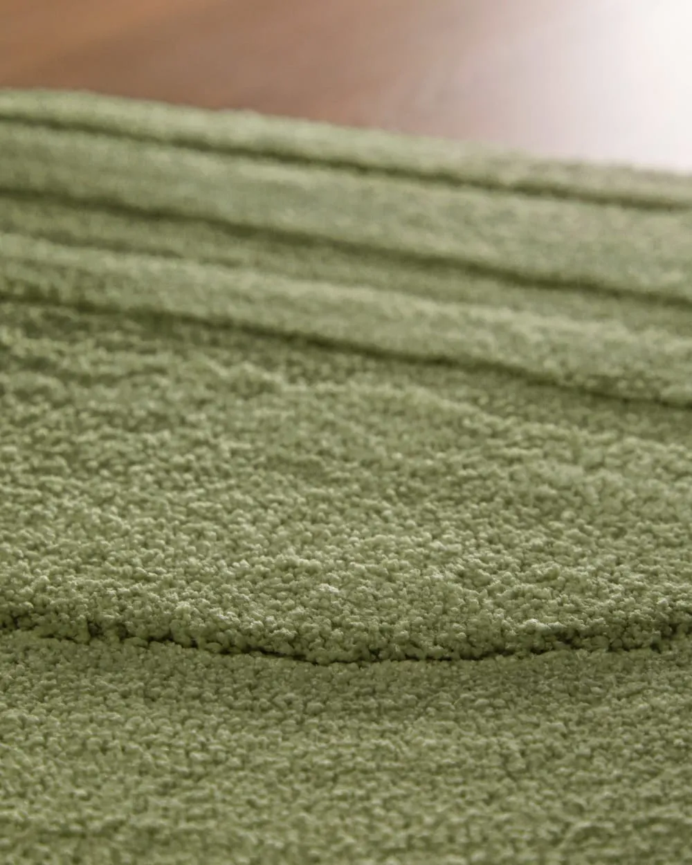 Illustration numéro 3 du produit Tapis de bain à relief vert olive 70x120