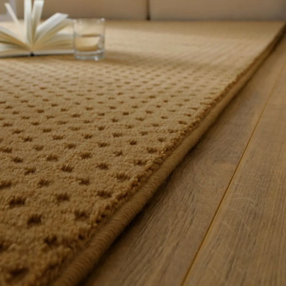 Illustration numéro 3 du produit Tapis en laine avec relief caramel 160x230