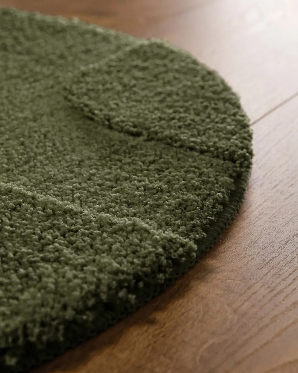 Illustration numéro 3 du produit Tapis de bain rond à relief kaki foncé 80 rd.