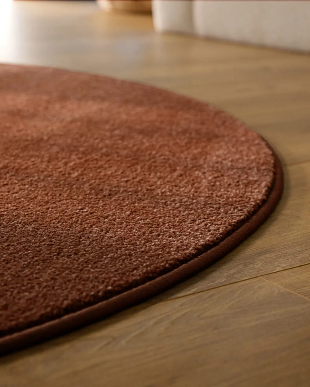 Illustration numéro 3 du produit Tapis rond tissé velours ras brique 200 rd.