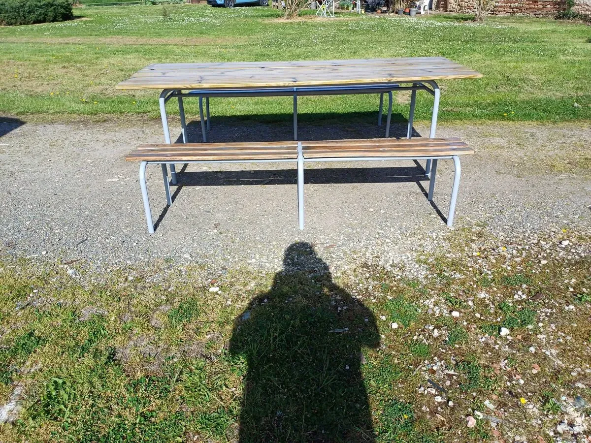Illustration numéro 3 du produit Table Industrielle ou de Collectivité avec Bancs