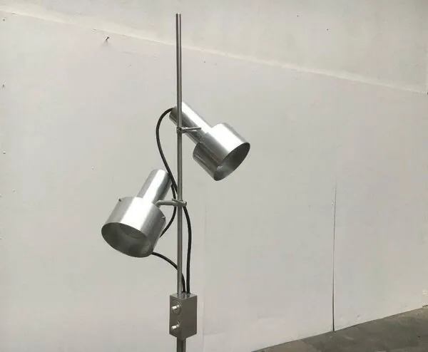 Illustration numéro 3 du produit Lampadaire FA2 par Peter Nelson pour Architectural Lighting Company, Angleterre, années 1960