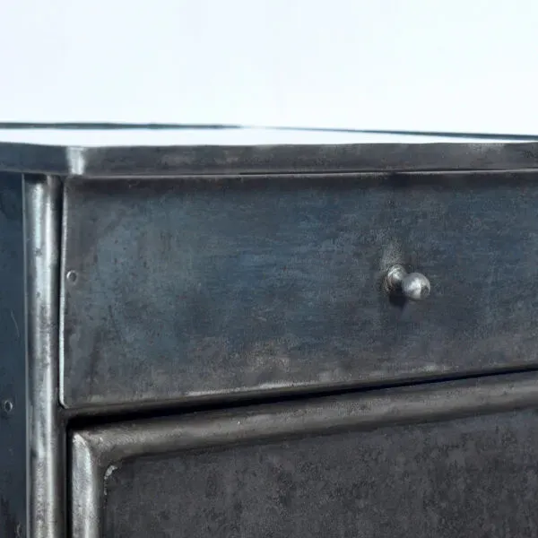 Illustration numéro 3 du produit Table de chevet, années 1910