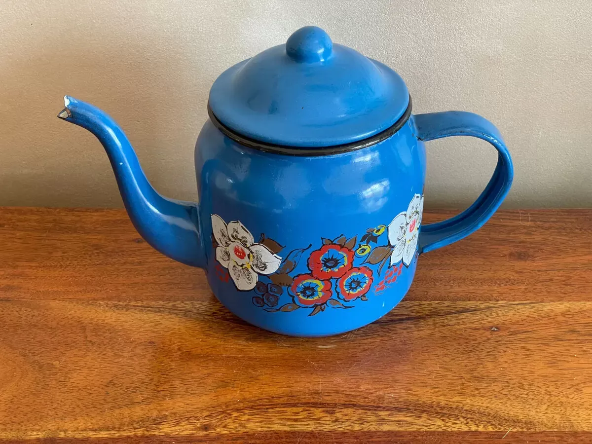 Illustration numéro 3 du produit Theire en tôle émaillée