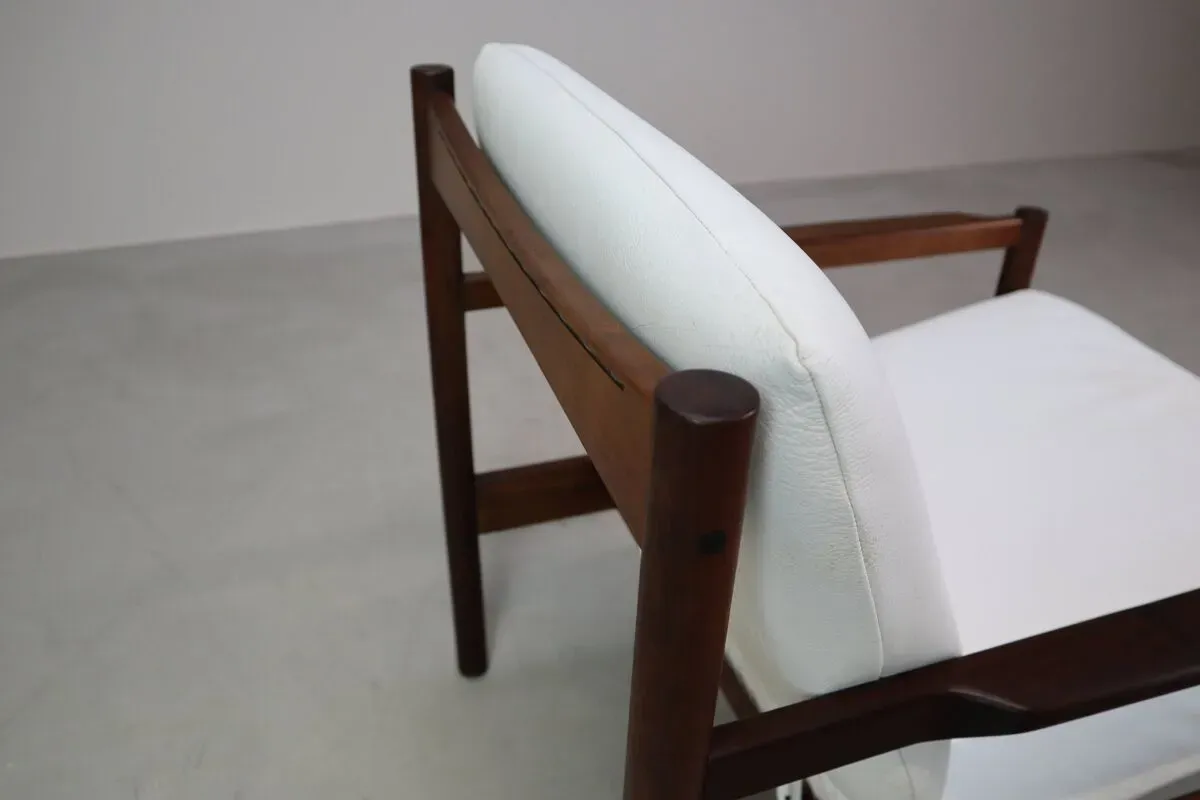 Illustration numéro 3 du produit Fauteuil ''Ouro Preto'' de Michel Arnoult pour Mobilia Contemporânea, Brésil 1958