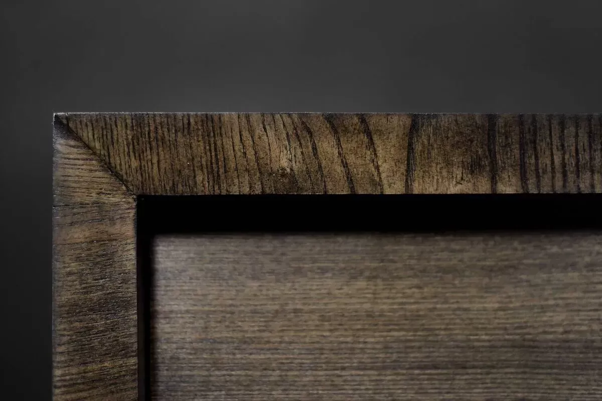 Illustration numéro 3 du produit Buffet scandinave en frêne avec poignées en métal mat, style Mid-Century Modern, années 1960