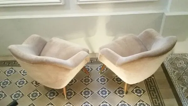 Illustration numéro 3 du produit 1/3 fauteuil Club organique années 50 60 restauré