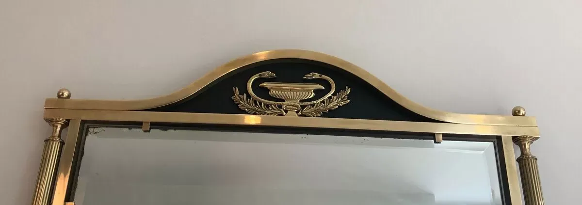 Illustration numéro 3 du produit Miroir de style néoclassique en laiton et tôle laquée