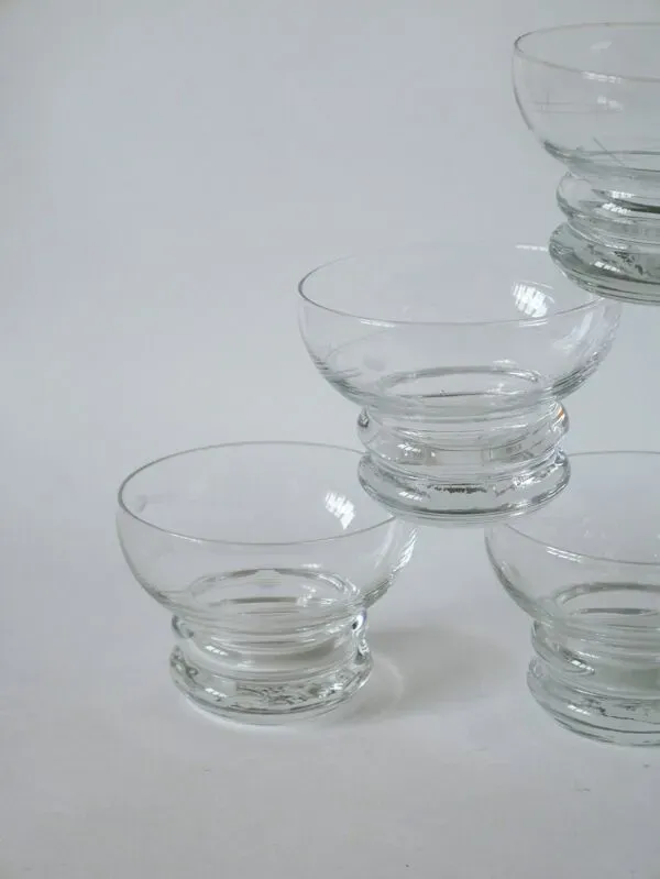 Illustration numéro 3 du produit Lot de 6 coupes à champagne en cristal gravé 1960