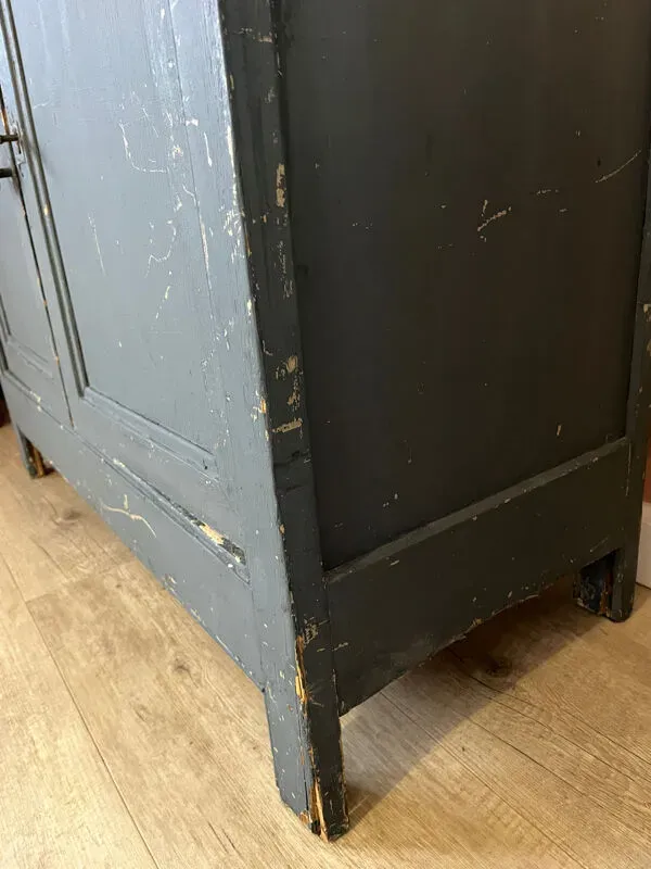 Illustration numéro 3 du produit Buffet parisien gris bleu ardoise