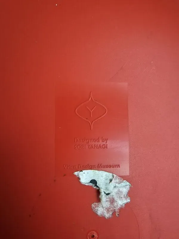 Illustration numéro 3 du produit Vitra Tabourets tabouret éléphant Sori Yanagi édition limitée