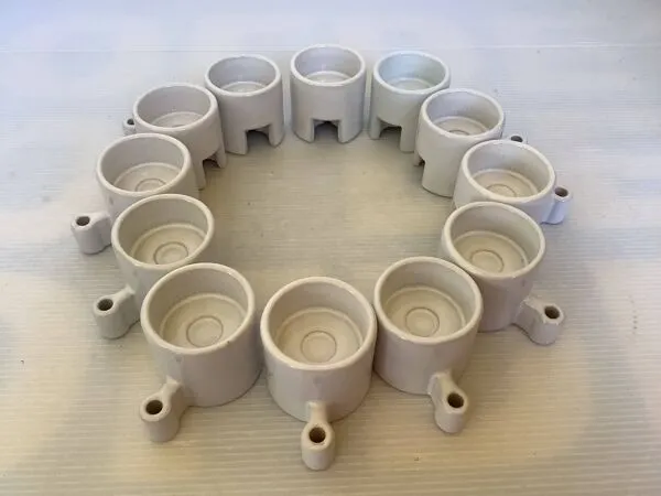 Illustration numéro 3 du produit Douze bougeoirs chenilles Ehlen Johansson