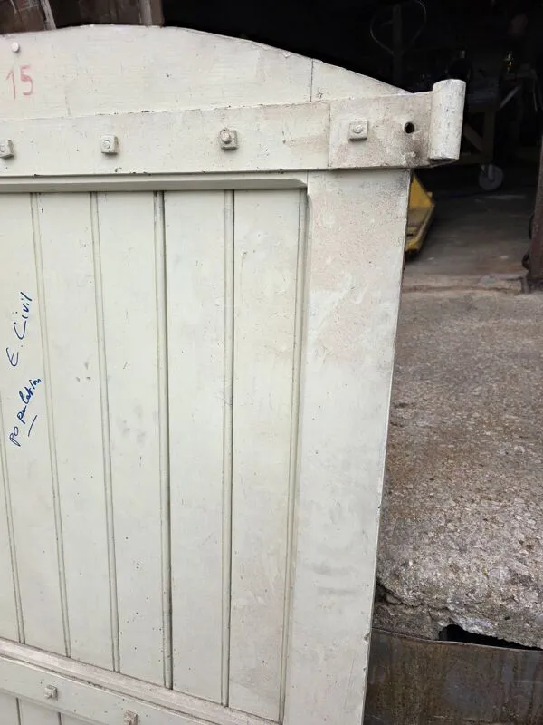 Illustration numéro 3 du produit Porte de grange en chêne massif du XIXè